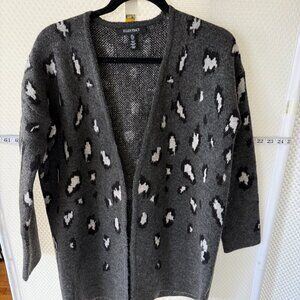 ELLEN TRACY ANIMAL PRINT OPEN CARDIGAN